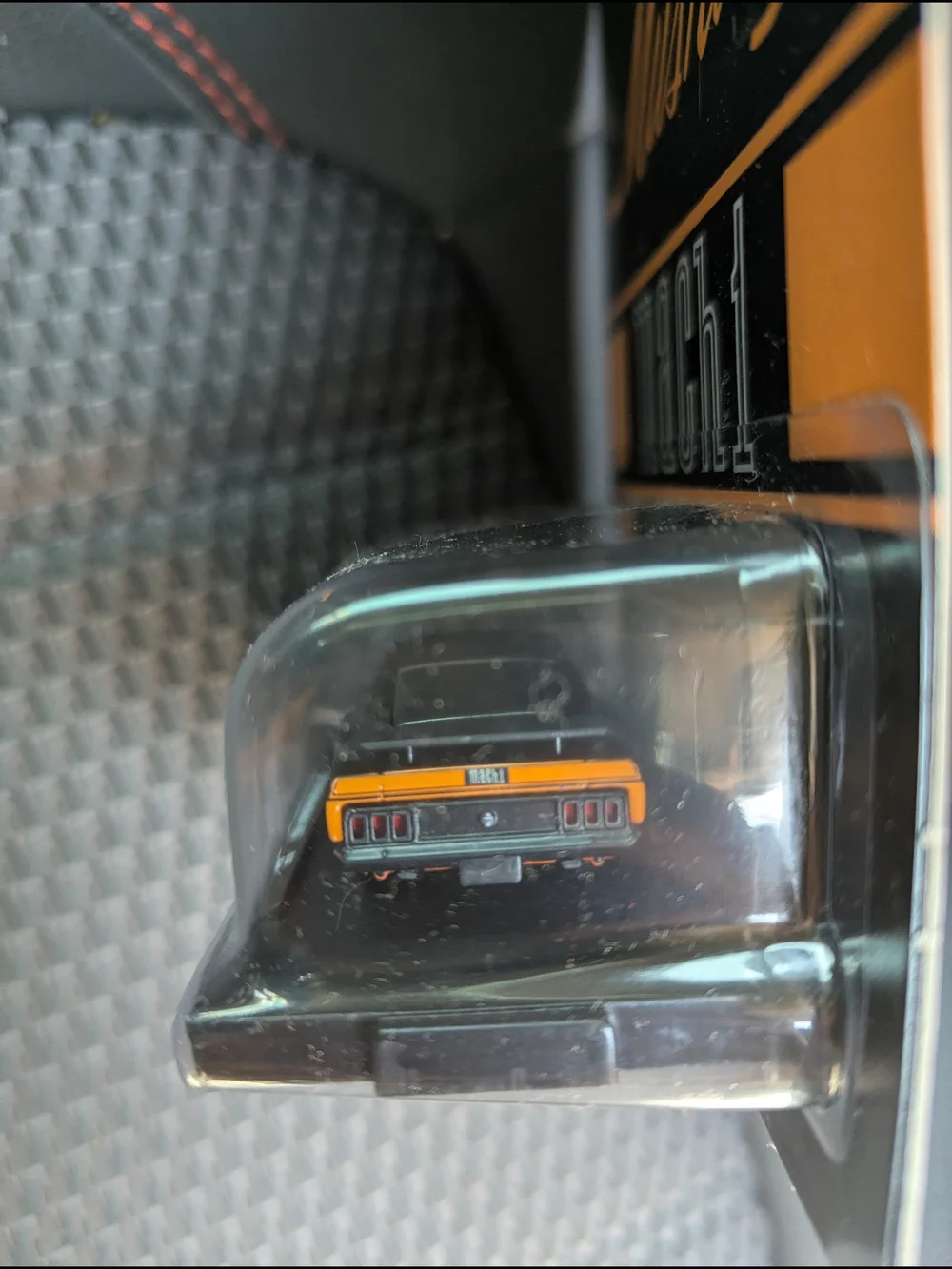 Ford Mustang Mach 1 Die-Cast - Black & Orange
